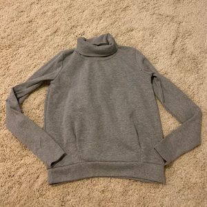 Alo pullover in heather grey